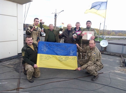 Бійці на передовій подякували пластунам за подарунки | Фото: Роман Романів