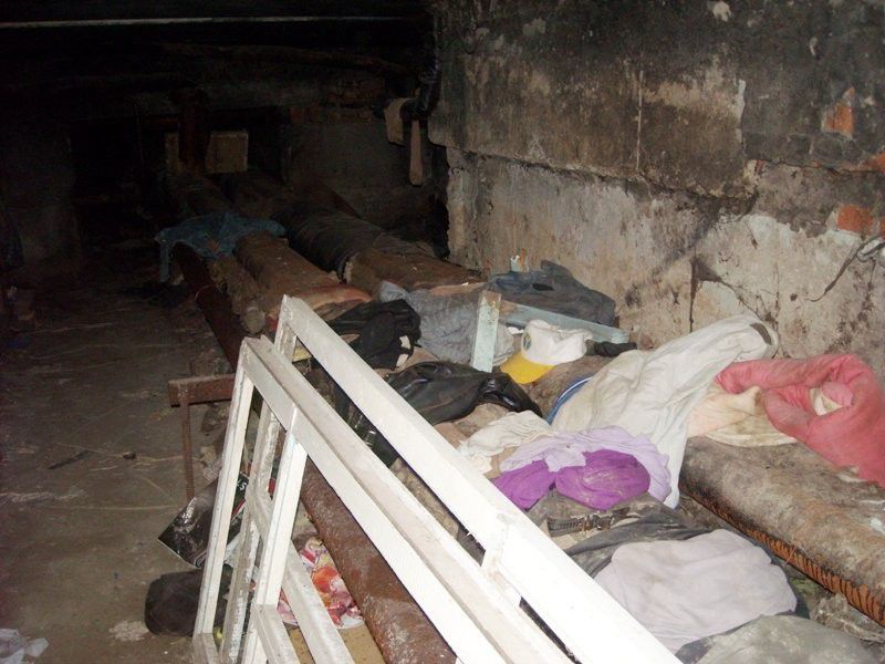 Ілюстрація. Підвали нерідко стають домівкою для безхатьків