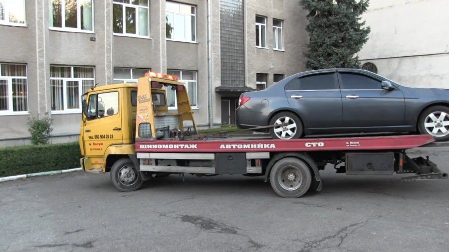 Автівку зрештою забрали на зберігання у Калуський відділ поліції