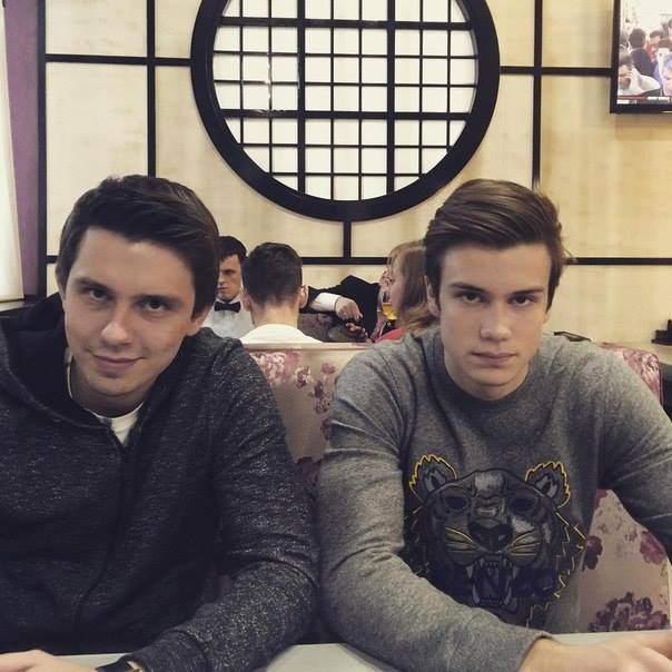 Максим Насалик у липні 2016 року склав мандат депутата Калуської міської ради і став співвласником фірми &laquo;Третя ва