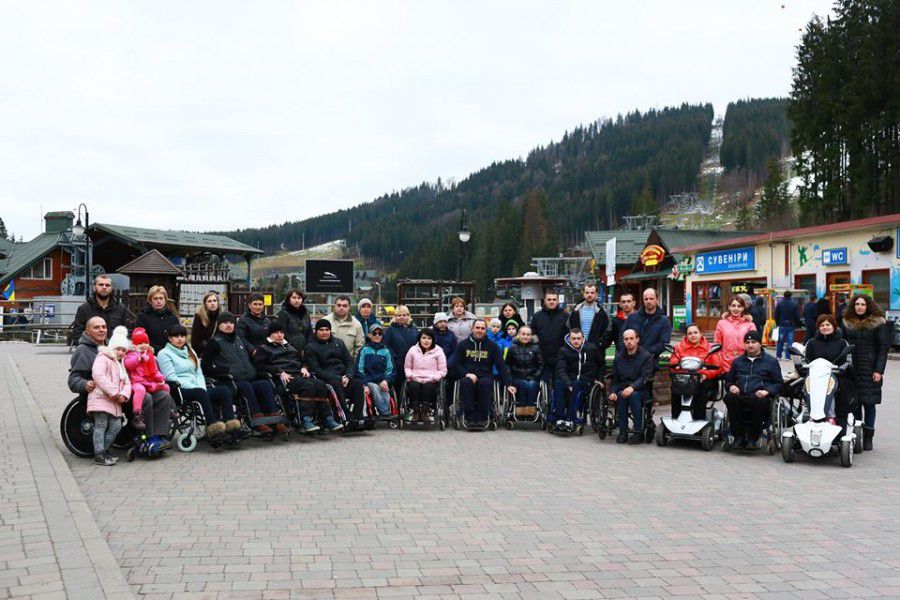 Черговий заїзд програми оздоровлення для людей на візках триває в "Буковелі"