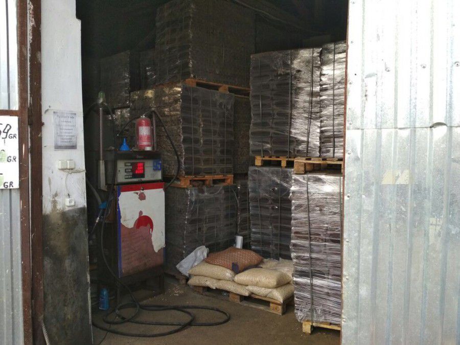 Правоохоронці та податківці з Прикарпаття провели обшуки на території Чернівецької області