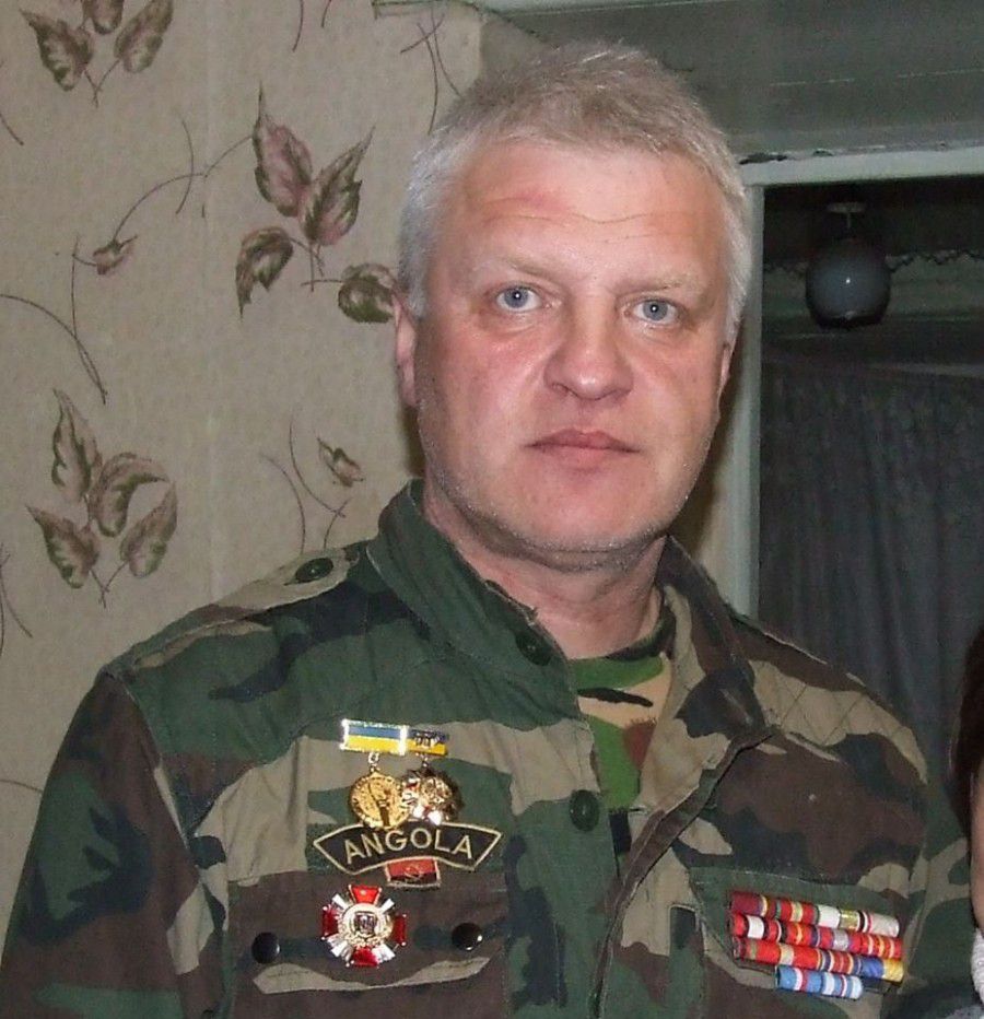 Микола Вороняк &mdash; ветеран бойових дій в Анголі, був нагороджений. Зараз воює на Донбасі і є учасником бойових дій