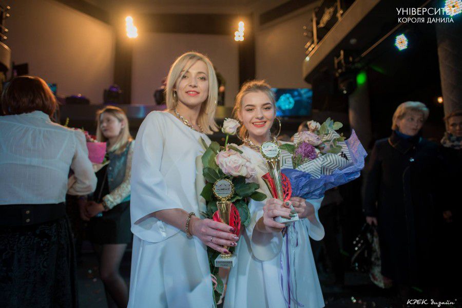 Свято &laquo;Пісня для двох&raquo; провели в івано-франківському
Університеті Короля Данила.