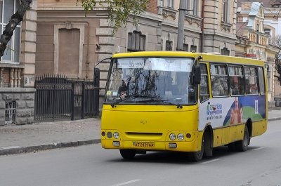 Ілюстрація. Проїзд у маршрутках Івано-Франківська хочуть підвищити до 5 гривень вдень і 7 гривень після 20.00