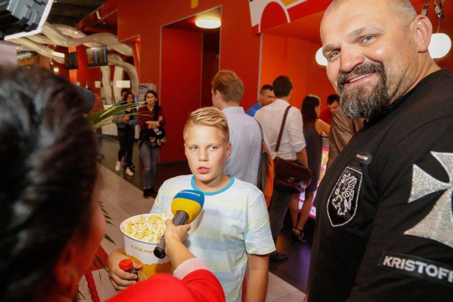 Сина Василя Вірастюка автівка збила на пішохідному переході | Фото: Відкриті джерела