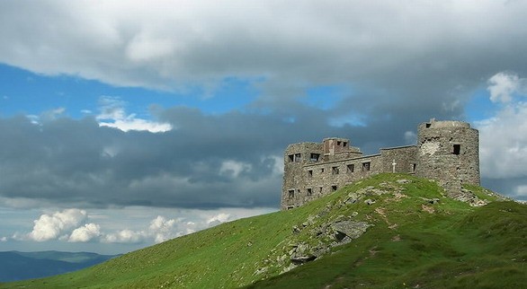 У Варшаві на нараді затвердили план реалізації наступних етапів відбудови обсерваторії на горі Піп Іван