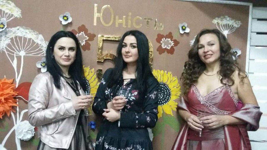 Глядачів з нагоди ювілею прийняв оновлений палац культури "Юність" | Фото: Оля Білоус