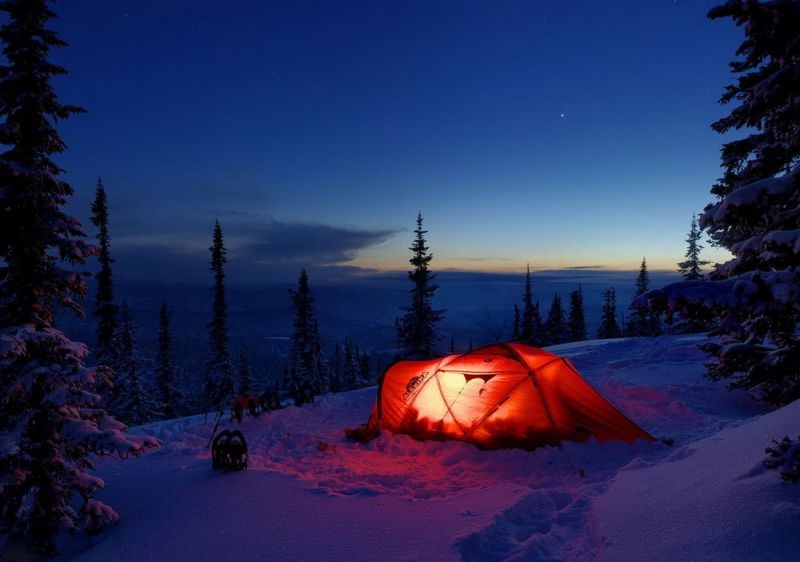 Ілюстрація. Аферисти використовують довірливість людей, які хочуть на свята відпочити в Карпатах