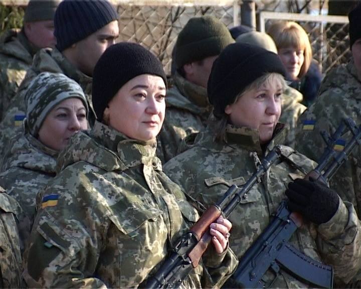 Катерина Арсені (зліва) присягнула на вірність Україні у грудні минулого року | Фото: Руслана Овсієнко