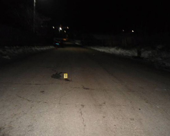 Правоохоронці розшукують водія, який збив пішохода і втік з місця пригоди