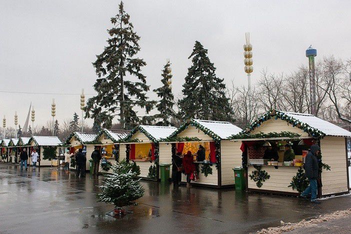 Ілюстрація. На площі Героїв святкова торгівля триватиме з 19 грудня і впродовж місяця