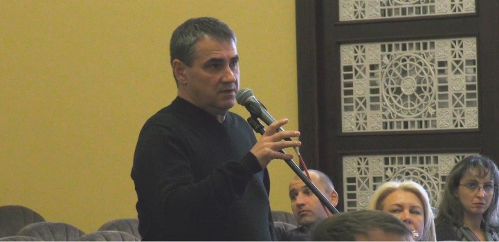 На думку депутата, палаци культури &mdash; не місце для корпоративів з алкоголем