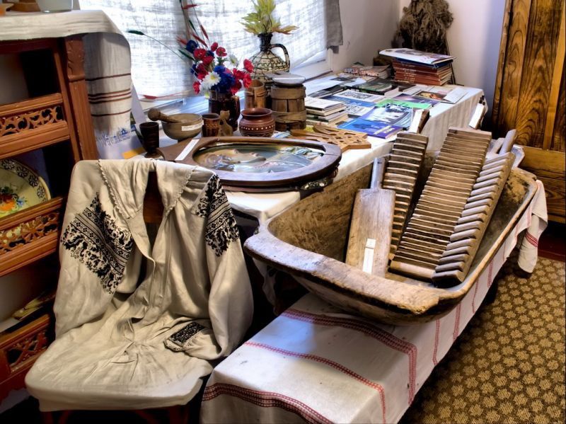 У серпні цього року відзначено 25-у річницю музею-оселі родини Івана Франка. У подарунок музей отримав ноутбук коштом мі