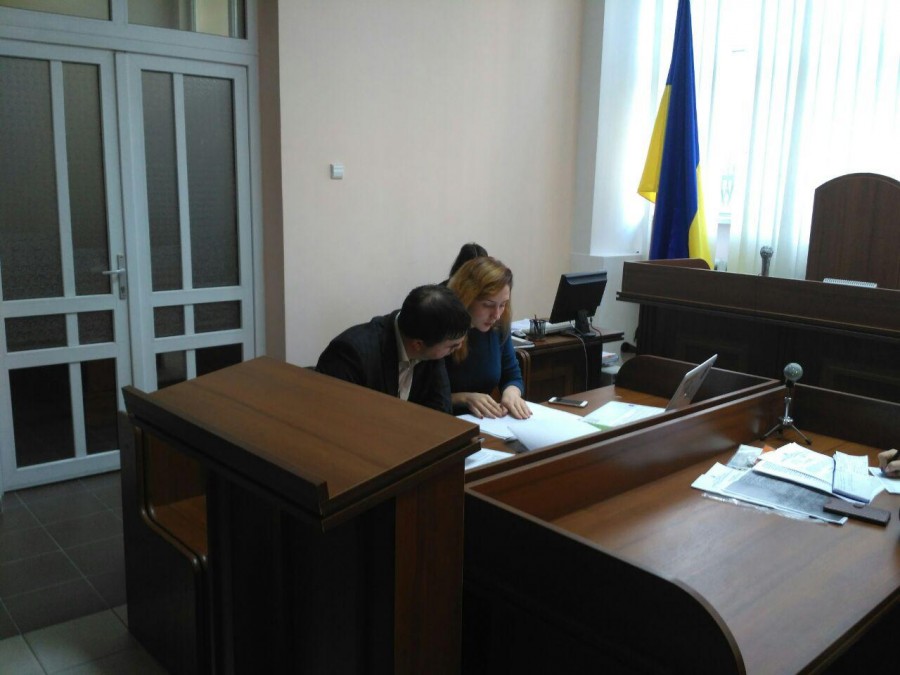 Розпочалося перше судове засідання по суті у справі активіста, ветерана АТО Олександра Бурцева, якого затримали за участ