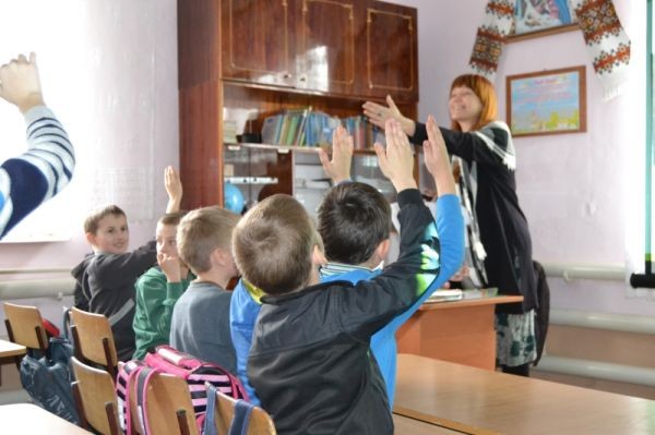 Компанія проводить інтерактивні лекції в усіх селах, де працює