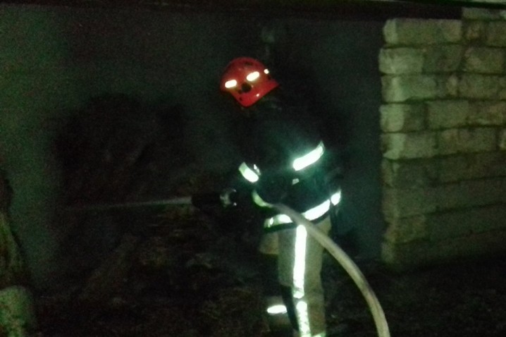 Ілюстрація. У Перекосах вночі горів гараж