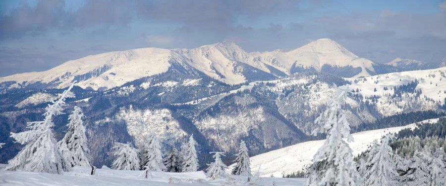 Ілюстрація. Рятувальники звертаються до туристів, які відпочивають у горах, суворо дотримуватися правил безпеки