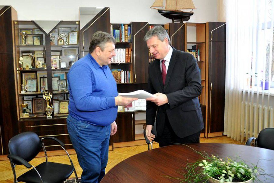 До міжнародного соціального проекту &laquo;Книга добра&raquo; долучився і Прикарпатський університет 