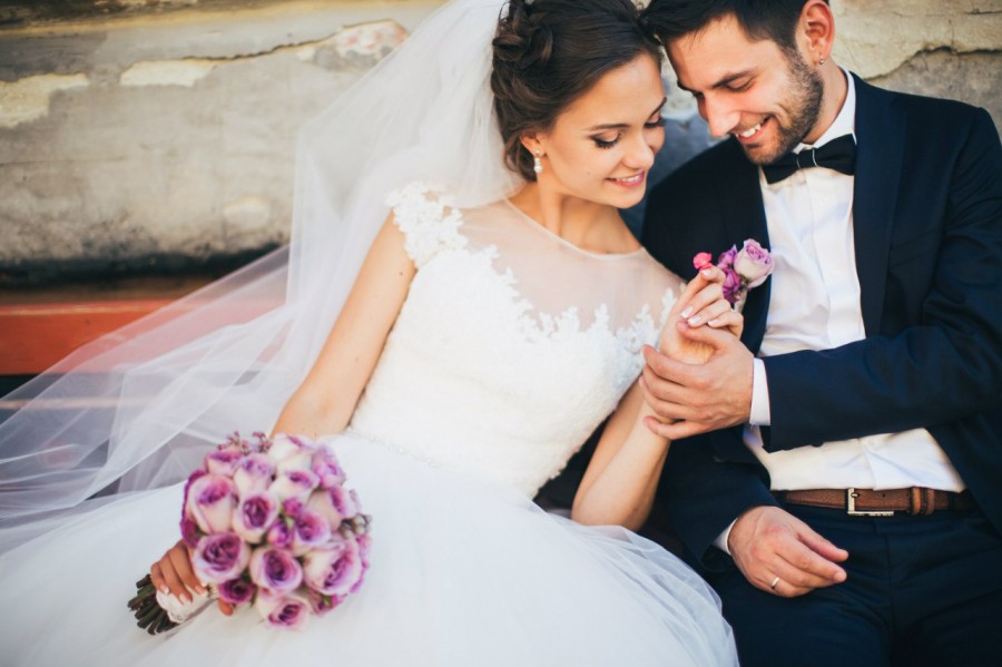 Ілюстрація.  У "День закоханих" на молодят чекає чимало сюрпризів