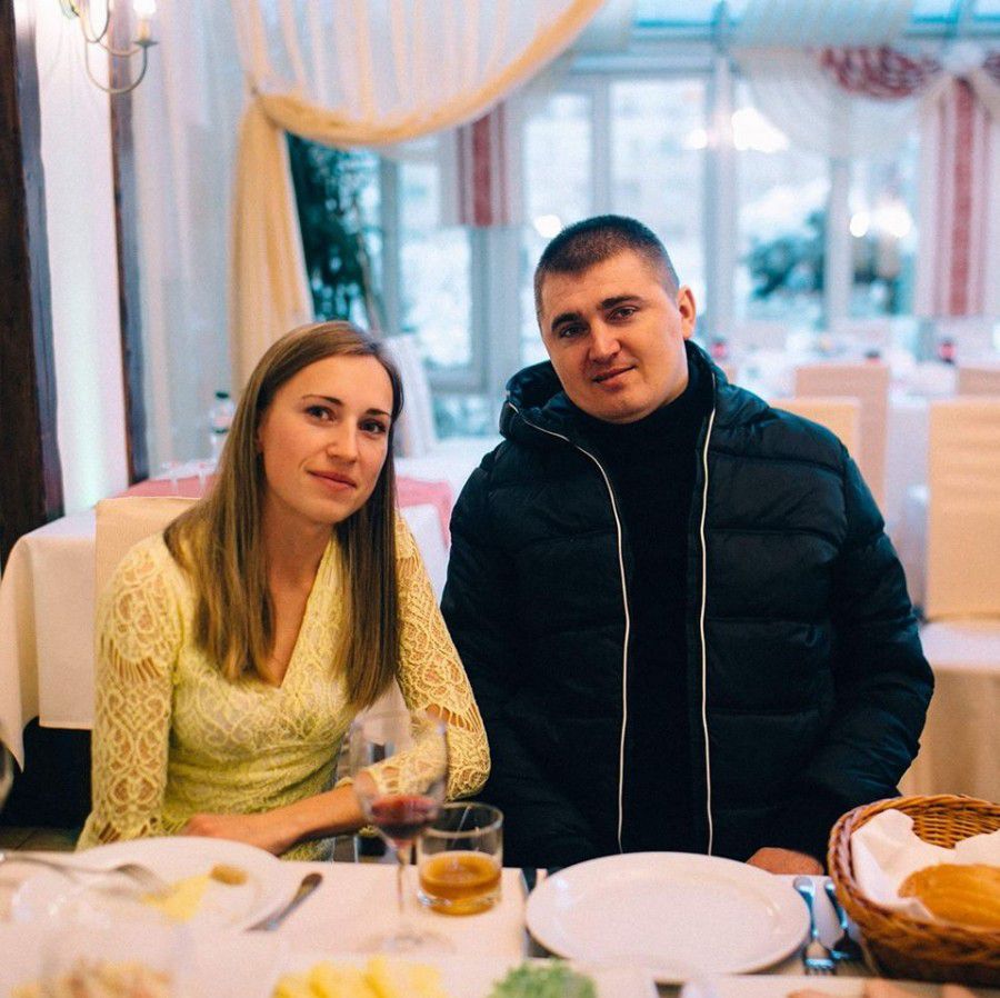 Зазвичай за Анатолієм та їхньою маленькою донечкою Святославою доглядає молода дружина Мар&rsquo;яна