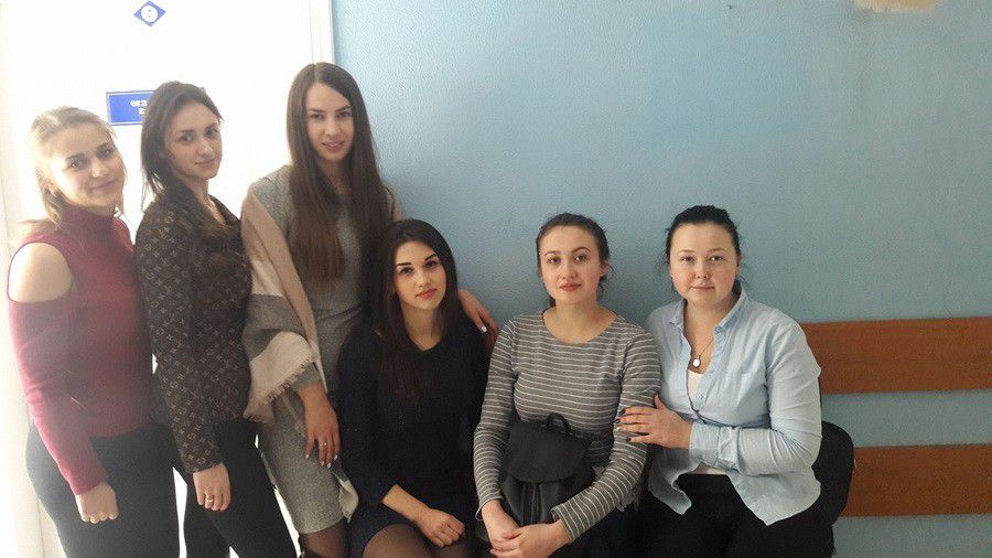 За прогнозами фахівців, дифтерія може стати наступною великою проблемою після кору, тому студенти без вагань вакцинували