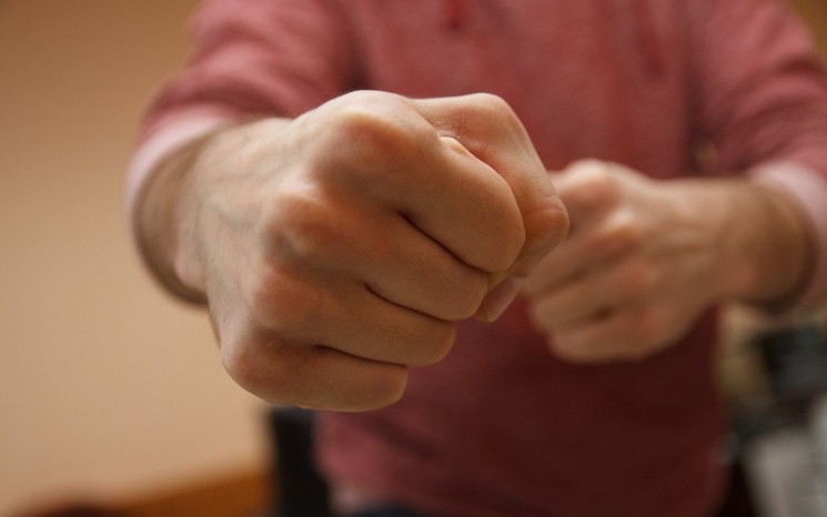 Ілюстрація. Правоохоронці оголосили підозру чоловіку за побиття односельця