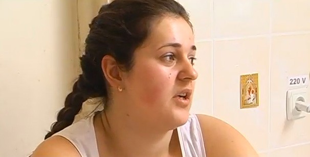 Олена думала, щоб взяти документи, проте через пожежу і дим була змушена сама рятуватися