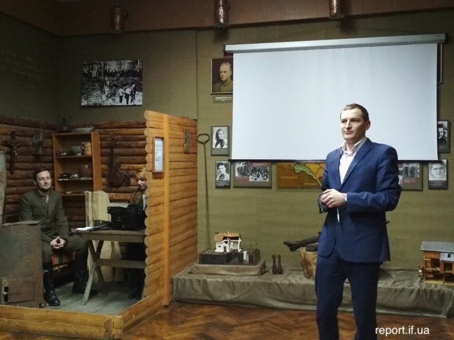 На честь Михайла Дяченка в Калуші названа &laquo;вулиця Братів Дяченків&raquo;.