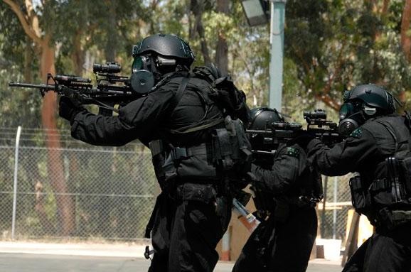 Ілюстрація. В Івано-Франківську спецпризначенці звільнятимуть "заручників" &ndash; мешканців просять не паніку