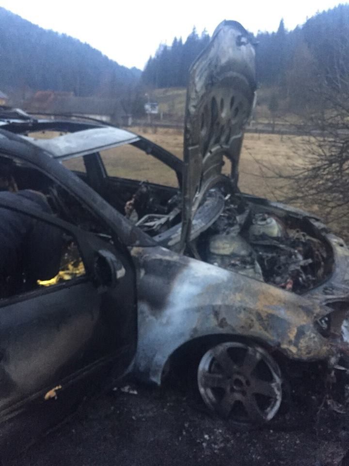 На думку очевидців пожежі та місцевих жителів, які мешкають неподалік місця події, це був підпал