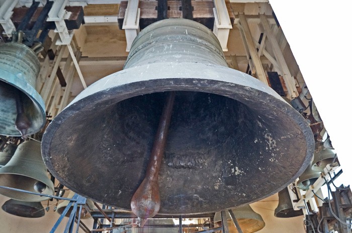 В суботу, 24 березня, з 12.00 до 12.10 у всіх храмах Івано-Франківська та області дзвонитимуть у дзвони в пам'ять п