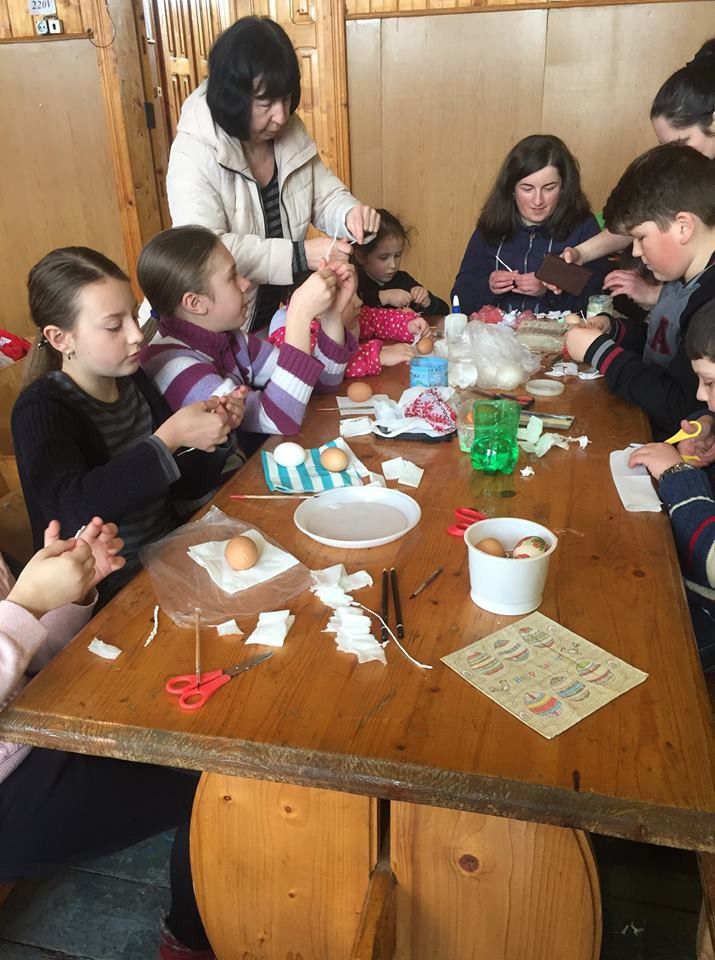 У Калуші відбувся майстер-клас по виготовленню писанки 