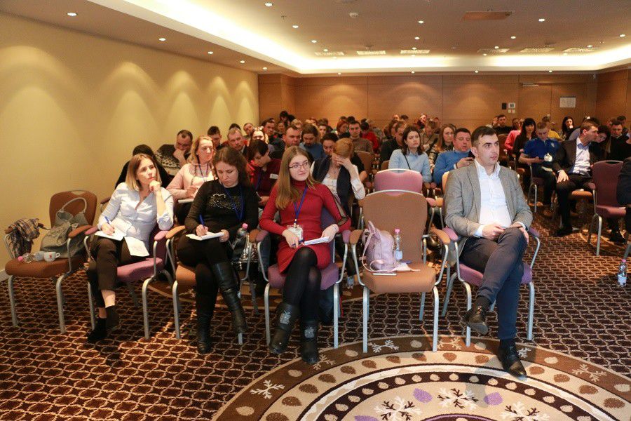  Громадські активісти з усієї України з'їхались на футуристичний семінар 