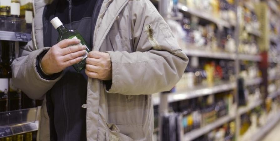 Ілюстрація. Чоловік пройшов через касу не заплативши