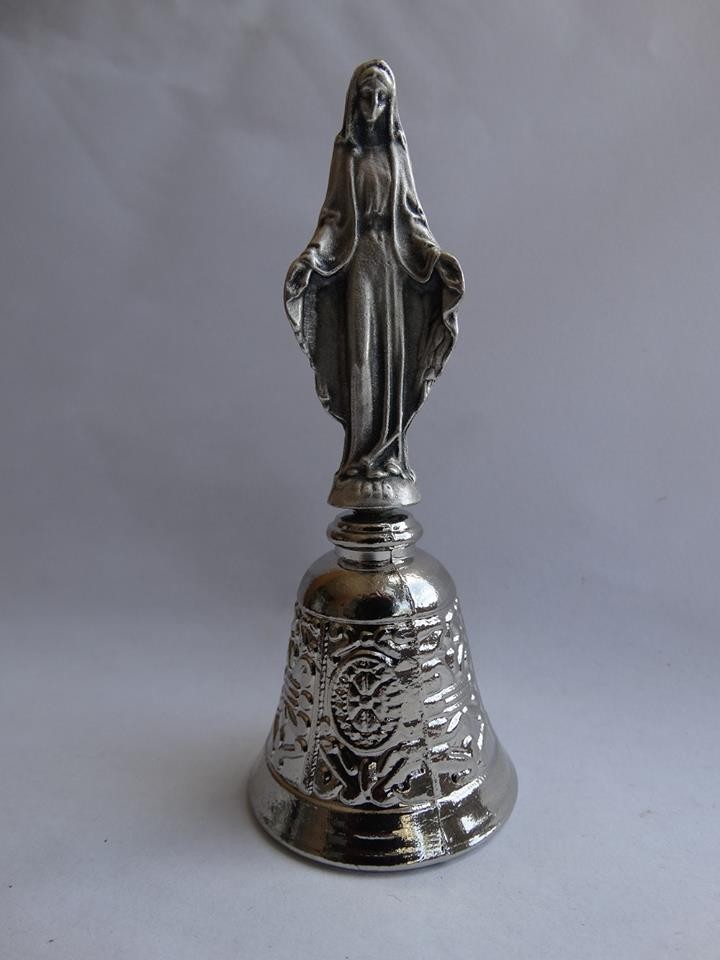 О. Роман Стадник подарував майбутньому музею дзвонів подарунок