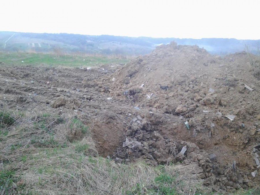 Тепер угринівців просять звозити сміття до сміттєзвалища, а не залишати відходи на вулицях. 