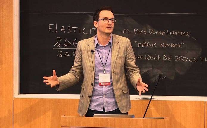 Один із найвідоміших економістів українського походження за версією Forbes, уродженець Івано-Франківська зустрінеться з 