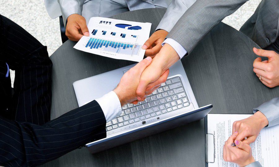 Ілюстрація. Сільська рада якраз займається укладенням договору з юридичною фірмою, яка готуватиме тендерну документацію