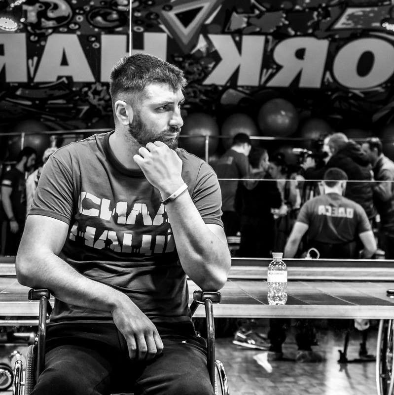 На Миколу Левкуна чекає реконструкція бедра, а опісля протезування обох ніг