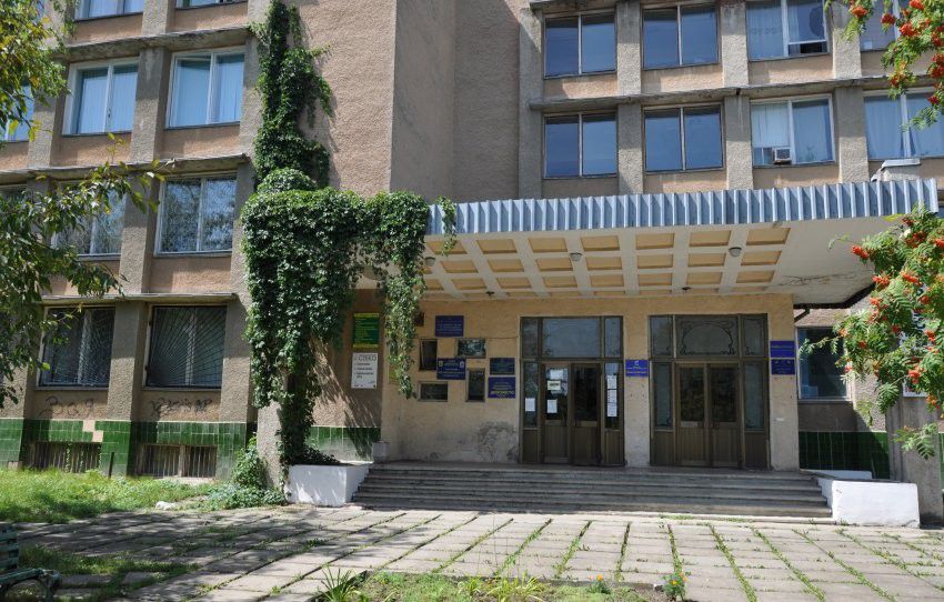 Стартова ціна будівлі інженерного корпусу наразі не вказана, як і терміни проведення торгів