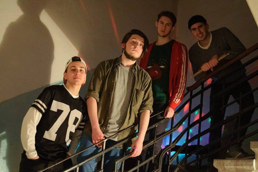 Хлопці ведуть свою Instagram-сторінку, де й знімають комедійні відео з життя