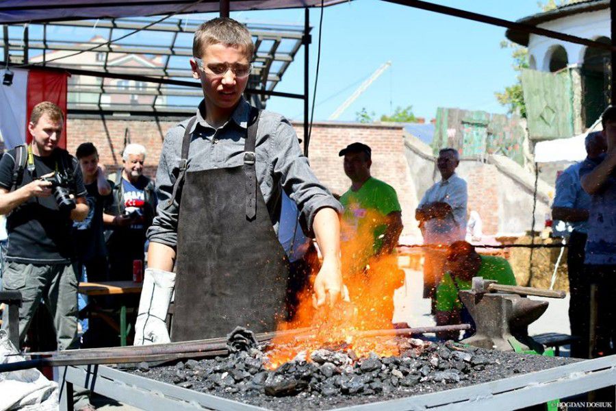 Триватиме фестиваль з 11 по 13 травня.