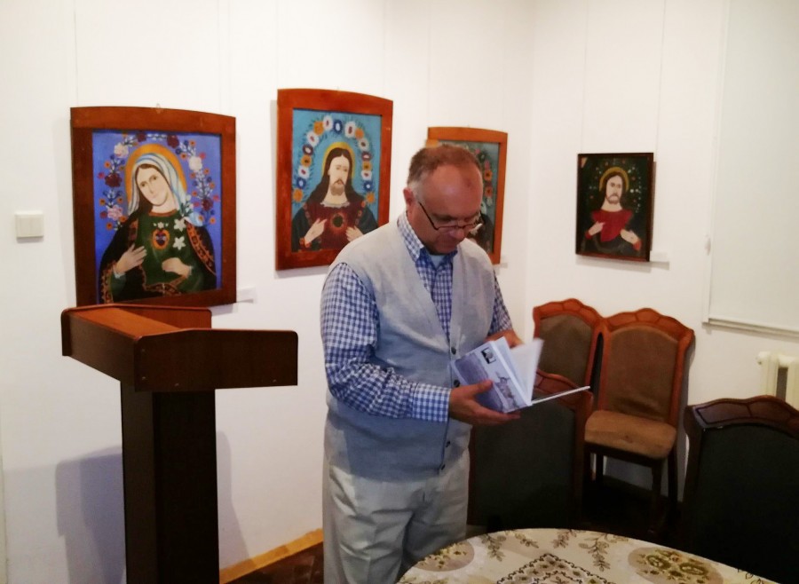 Іван Тимів продовжує досліджувати архіви краєзнавчого музею Калущини