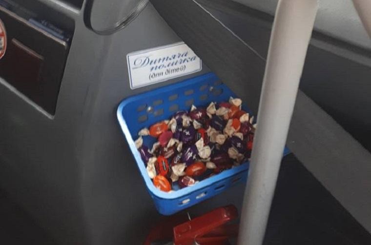 Сьогодні місцевий водій здивував пасажирів своєю ввічливістю та добросердечністю
