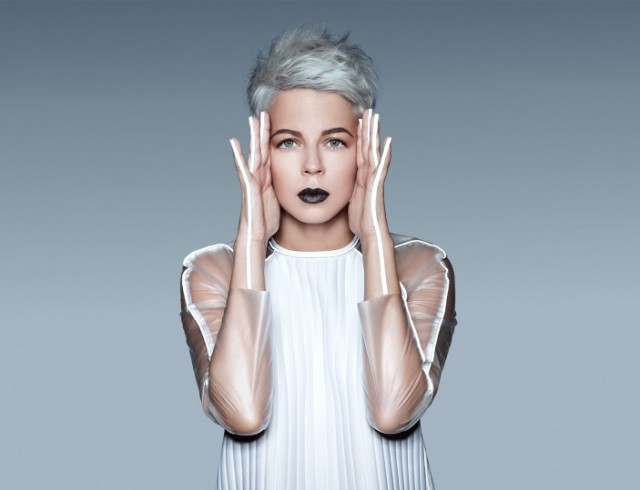 Особливістю проекту є використання національних народних мотивів та інструментів в електронній музиці. До основного сцен