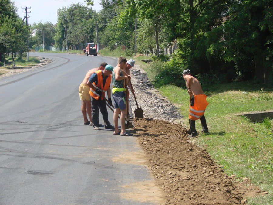 Цього року мешканці Сівки-Войнилівської таки дочекалися ремонту дороги