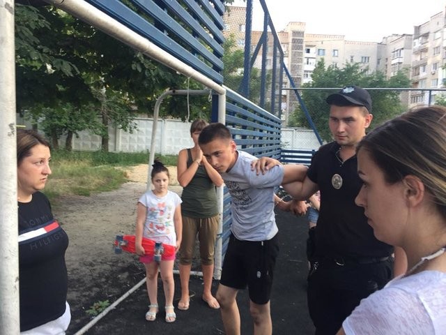 У Коростені хулігани познущались із восьмикласника