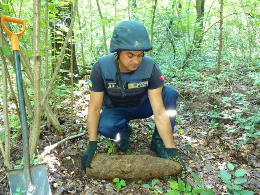 На Прикарпатті знищено один артилерійський снаряд часів ІІ Світової війни