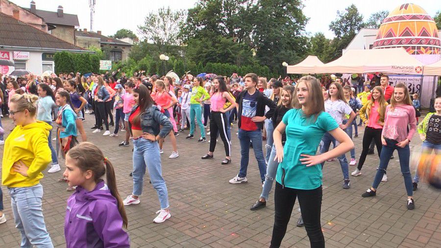 Коломияни над танцем працювали понад 3 тижні